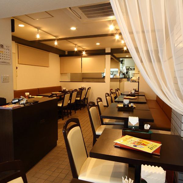 野菜をメインに使用するヘルシーな料理も数多くご用意しており、健康と美を意識する女性のために、体の中からきれいになれるお料理をご提供致しております。ベジタリアンなお客様も安心して食事をお楽しみいただけます♪